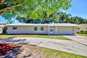 2706 KINGSWOOD DRIVE, SEBRING, FL 33870 - MLS#MFRL4956127