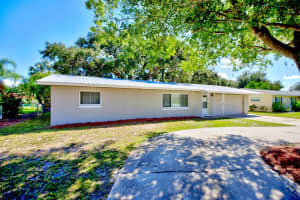 2706 KINGSWOOD DRIVE, SEBRING, FL 33870 - MLS#MFRL4956127