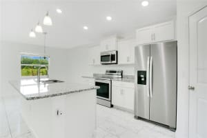 207 DENTON AVENUE, AUBURNDALE, FL 33823 - MLS#MFRL4956137