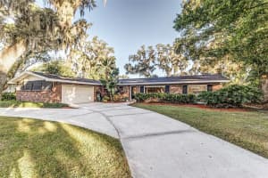 528 Laurel Ln, LAKELAND