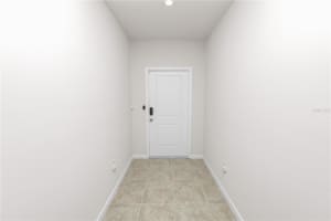 913 EAGLE ROCK TERRACE, WINTER HAVEN, FL 33880 - MLS#MFRL4956167