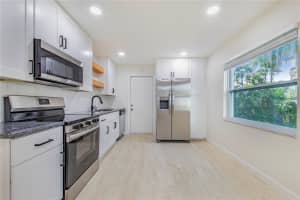 1221 HARTSELL AVENUE, LAKELAND, FL 33803 - MLS#MFRL4956172