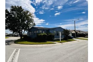 2206 GOLDEN HORSESHOE CIRCLE, LAKELAND, FL 33810 - MLS#MFRL4956183