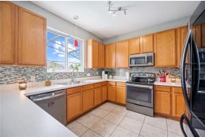 623 ELDERBERRY DRIVE, DAVENPORT, FL 33897 - MLS#MFRL4956193