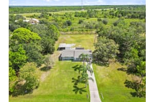 6261 RED GRANGE BOULEVARD, INDIAN LAKE ESTATES, FL 33855 - MLS#MFRL4956217