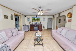 515 3RD STREET, LAKE WALES, FL 33853 - MLS#MFRL4956245