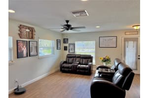 130 DIXIE HIGHWAY, AUBURNDALE, FL 33823 - MLS#MFRL4956308