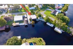 160 Lakeview Dr, HAINES CITY