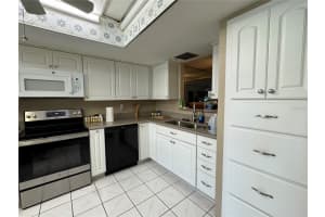 11231 DOLLAR LAKE DRIVE, PORT RICHEY, FL 34668 - MLS#MFRL4956369