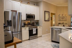 579 POWDER HORN ROW, LAKELAND, FL 33809 - MLS#MFRL4956402