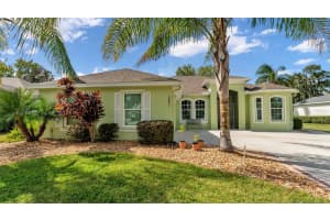 2803 SPRING MEADOW DRIVE, PLANT CITY, FL 33566 - MLS#MFRL4956411