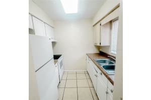 3214 CRYSTAL HILLS LOOP, LAKELAND, FL 33801 - MLS#MFRL4956423