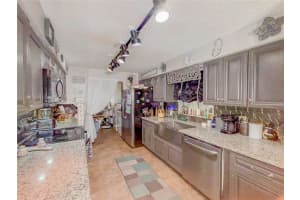 1740 CHERRY LANE, LAKELAND, FL 33811 - MLS#MFRL4956437