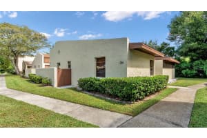 1880 CRYSTAL LAKE DRIVE, LAKELAND, FL 33801 - MLS#MFRL4956464