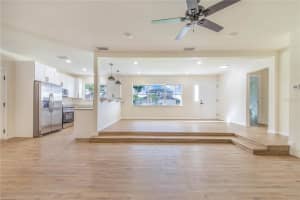 336 BAY STREET, AUBURNDALE, FL 33823 - MLS#MFRL4956533