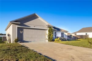 394 9TH STREET, FROSTPROOF, FL 33843 - MLS#MFRL4956537