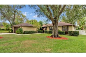 1820 POLLOCK ROAD, LAKELAND, FL 33813 - MLS#MFRL4956630