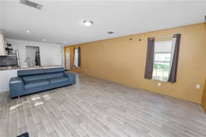 3406 OAKLAND ROAD, LAKELAND, FL 33801 - MLS#MFRL4956645
