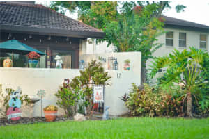 17 LOMA VERDE, LAKELAND, FL 33813 - MLS#MFRL4956690