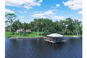 2612 Lake Front Dr Lake Wales, FL 33898 - Off Market