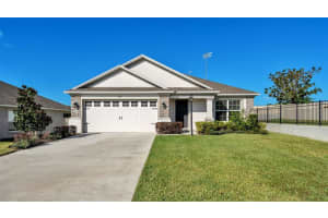 6021 EAGLE POINTE DRIVE, LAKELAND, FL 33812 - MLS#MFRL4956712