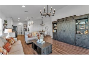 6021 EAGLE POINTE DRIVE, LAKELAND, FL 33812 - MLS#MFRL4956712