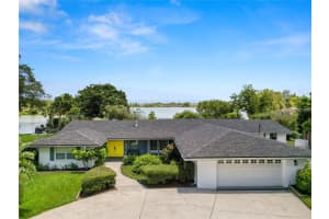 2118 LAKE BENTLEY COURT, LAKELAND, FL 33803 - MLS#MFRL4956749