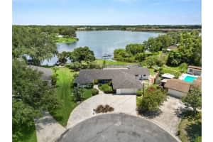 2118 LAKE BENTLEY COURT, LAKELAND, FL 33803 - MLS#MFRL4956749