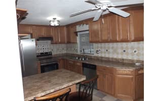 2418 CENTRAL AVENUE, WINTER HAVEN, FL 33880 - MLS#MFRL4956805