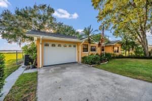 427 LONGFELLOW BOULEVARD, LAKELAND, FL 33801 - MLS#MFRL4956846