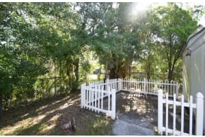 3310 PEACHTREE HILL ROAD, LAKELAND, FL 33801 - MLS#MFRL4956873