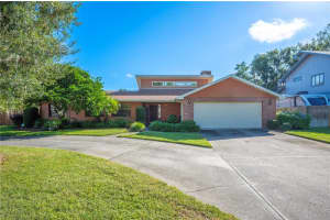 1122 Cypress Pt W, WINTER HAVEN