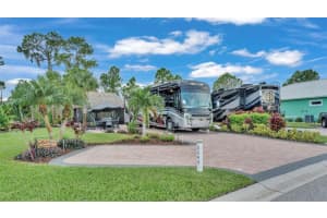 3244 FISH HAWK DRIVE, POLK CITY, FL 33868 - MLS#MFRL4956916