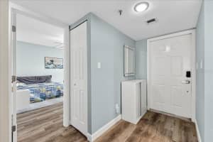 201 LAUREL STREET, TAMPA, FL 33602 Sold 12/29/25