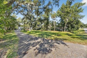 6211 WOODALE DRIVE, LAKELAND, FL 33811 - MLS#MFRL4956992