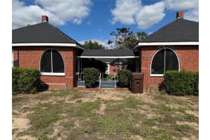 425 SESSOMS AVENUE, LAKE WALES, FL 33853 - MLS#MFRL4957186