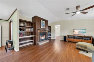 5663 CHERRY TREE LANE, LAKELAND, FL 33811 - MLS#MFRL4957217