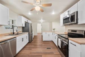 2160 LOIS BOULEVARD, LAKE ALFRED, FL 33850 - MLS#MFRL4957243