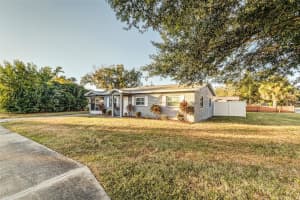 1526 EDGEWOOD DRIVE, LAKELAND, FL 33803 - MLS#MFRL4957299