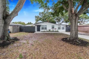607 GARY ROAD, LAKELAND, FL 33801 - MLS#MFRL4957300