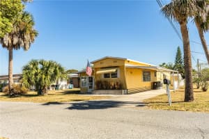 1612 SPRING DRIVE, LAKELAND, FL 33801 - MLS#MFRL4957313