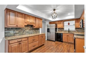 553 VILLA VISTA BOULEVARD, LAKELAND, FL 33813 - MLS#MFRL4957364