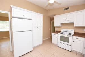 612 LAKE NED ROAD, WINTER HAVEN, FL 33884 - MLS#MFRL4957370