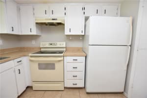 1440 RIDGE LAKE COURT, LAKELAND, FL 33801 - MLS#MFRL4957371