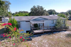 608 JAMESTOWN AVENUE, LAKELAND, FL 33801 - MLS#MFRL4957451