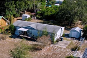 608 JAMESTOWN AVENUE, LAKELAND, FL 33801 - MLS#MFRL4957451