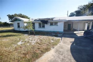 609 HICKORY LANE, LAKELAND, FL 33801 - MLS#MFRL4957482