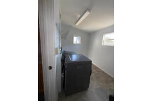 208 Center St St Auburndale, FL 33823 - Off Market