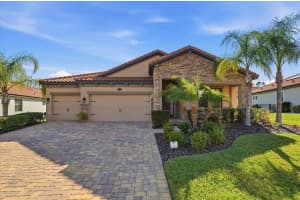 1740 VIA LAGO DRIVE, LAKELAND, FL 33810 - MLS#MFRL4957538