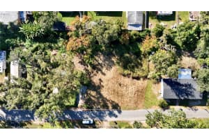 916 NASHVILLE ROAD, LAKELAND, FL 33815 - MLS#MFRL4957555